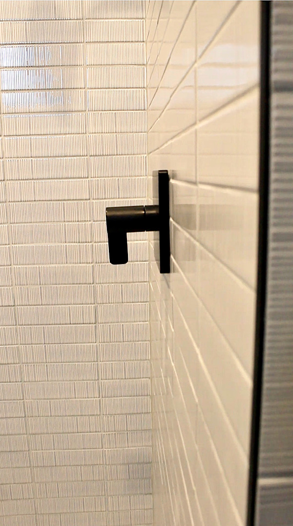 Walk-In Shower Fixtures